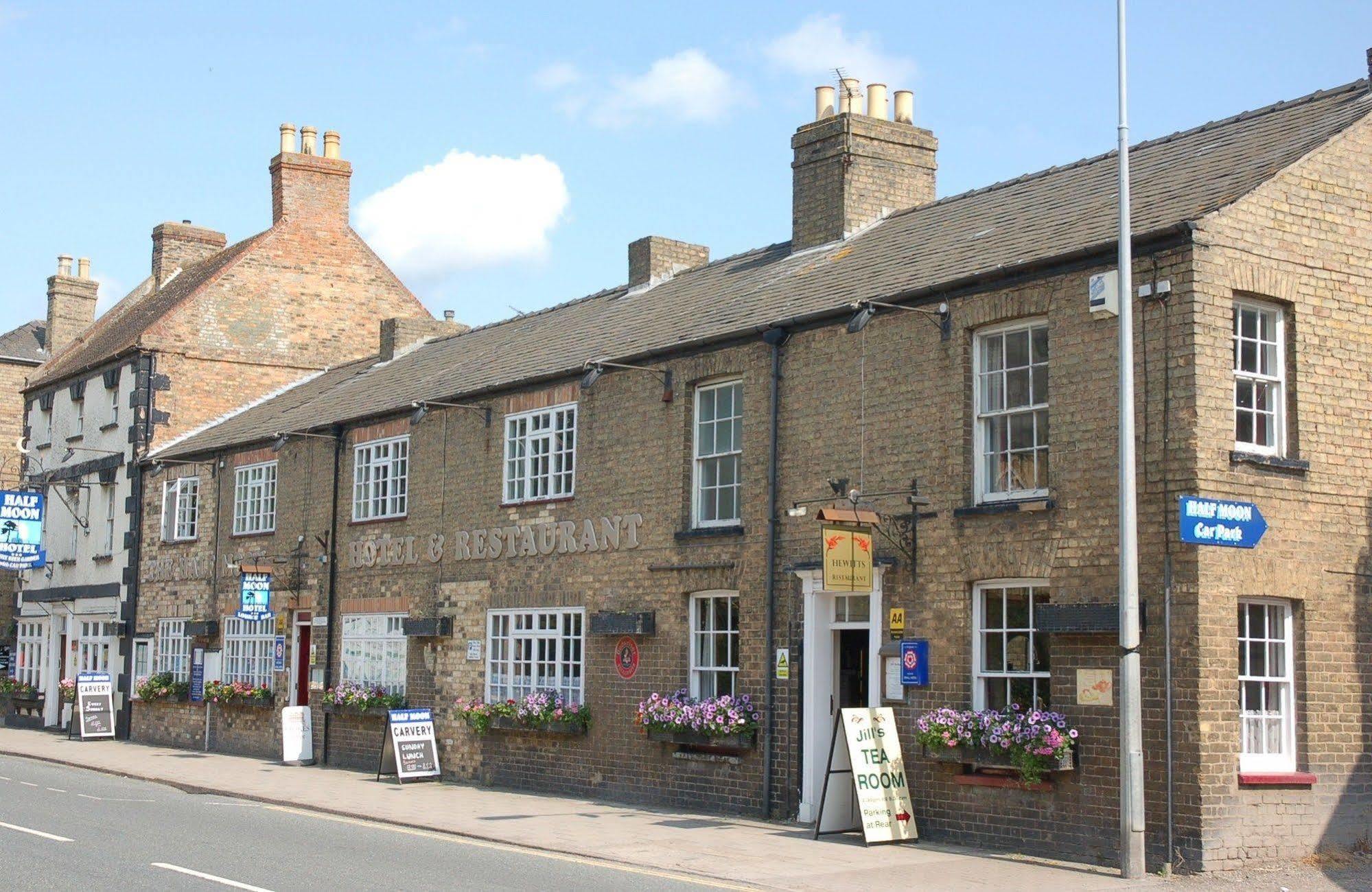 Half Moon Hotel Alford  Extérieur photo
